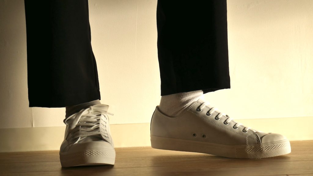 ダイソー「結ばない靴紐」でシンプルな足元、スニーカーライフがはかどる|男のひとり暮らしブログ